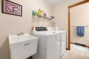 5303 Deercreek Ct, Sheffield Village, OH 44054 - Photo 15