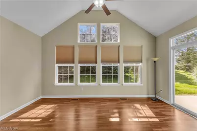 574 Hyannis Port Circle, Avon Lake, OH 44012 - Photo 5