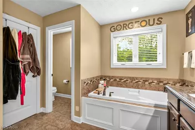 8006 Dovegate Circle, Mentor, OH 44060 - Photo 33