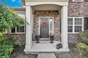 8006 Dovegate Circle, Mentor, OH 44060 - Photo 5
