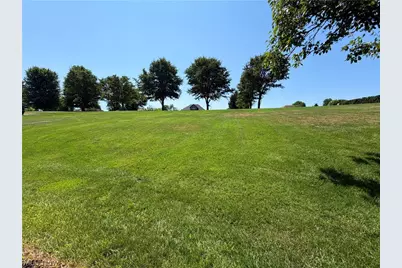 5044 Sunset Boulevard Road NW, Strasburg, OH 44680 - Photo 3