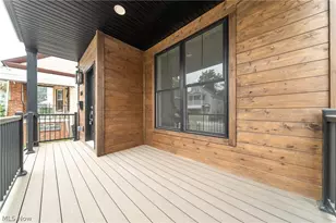 1886 Woodlawn Ave, Loveland, OH 44112 - Photo 9
