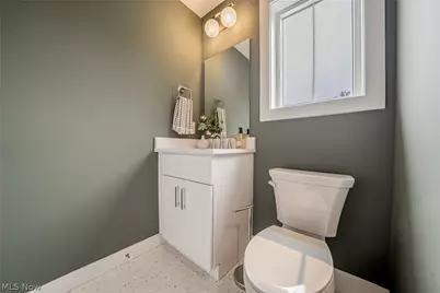 1886 Woodlawn Avenue, Loveland, OH 44112 - Photo 23