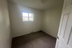 24051 Columbus Rd, Huber Heights, OH 44146 - Photo 21