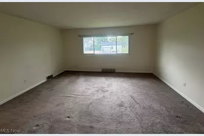 24051 Columbus Road, Huber Heights, OH 44146 - Photo 11