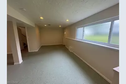 24051 Columbus Road, Huber Heights, OH 44146 - Photo 27