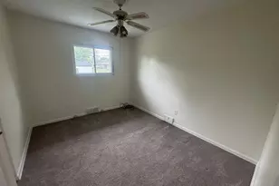 24051 Columbus Rd, Huber Heights, OH 44146 - Photo 17