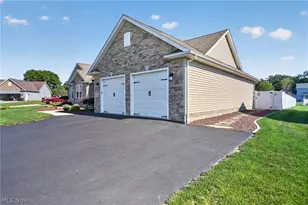 4875 Tree Line Trail, New Middletown, OH 44442 - Photo 45