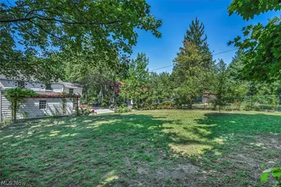 20860 Farnsleigh Road, Huber Heights, OH 44122 - Photo 45
