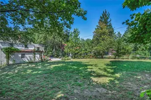 20860 Farnsleigh Rd, Huber Heights, OH 44122 - Photo 45