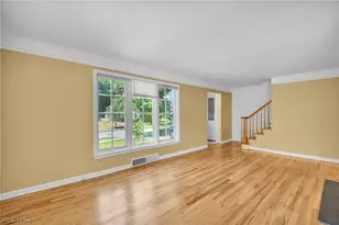 20860 Farnsleigh Rd, Huber Heights, OH 44122 - Photo 11