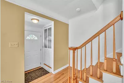 20860 Farnsleigh Road, Huber Heights, OH 44122 - Photo 21