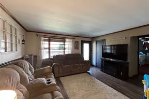 517 Walden Ave, Tiltonsville, OH 43963 - Photo 5
