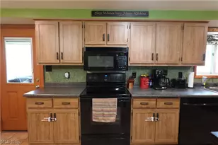 517 Walden Ave, Tiltonsville, OH 43963 - Photo 9