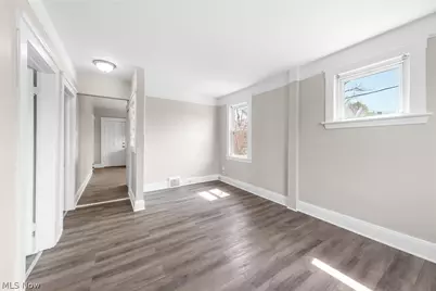3225 W 38th Street, Loveland, OH 44109 - Photo 3