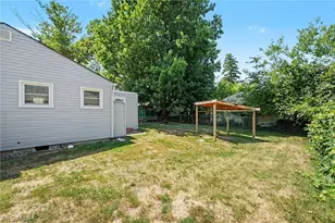 982 Shadowrow Ave, Willoughby, OH 44094 - Photo 15