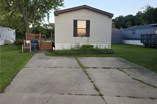 2139 Parkway Dr, Deerfield, OH 44411 - Photo 5