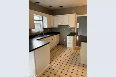 7065 Lake Shore Boulevard, Mentor, OH 44060 - Photo 29
