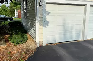 810 Kentwood Dr, Boardman, OH 44512 - Photo 3