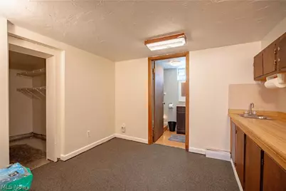 125 Clinton Avenue, Akron, OH 44301 - Photo 23