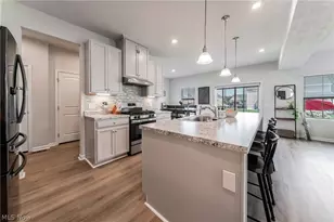 36246 Fortunato Dr, North Ridgeville, OH 44039 - Photo 11