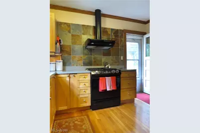 17469 Norton Avenue, Oakwood, OH 44107 - Photo 9