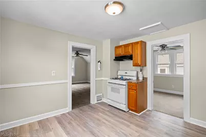 2054 Magee Street, Oakwood, OH 44107 - Photo 3