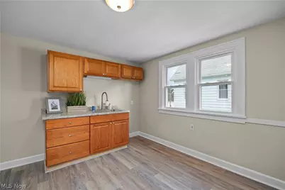 2054 Magee Street, Oakwood, OH 44107 - Photo 5
