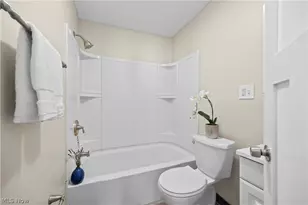 2054 Magee St, Oakwood, OH 44107 - Photo 11