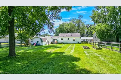 987 Country Club Drive, Zanesville, OH 43701 - Photo 23