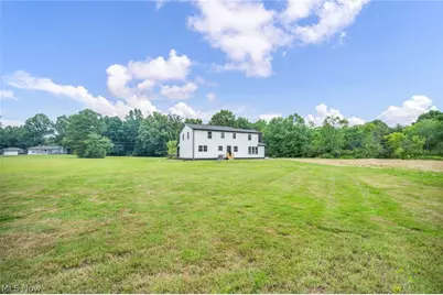 3759 Herr Fieldhouse Road, Worthington, OH 44470 - Photo 31