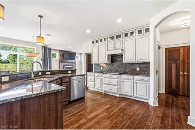 3610 Lake Center Street NW, Uniontown, OH 44685 - Photo 9