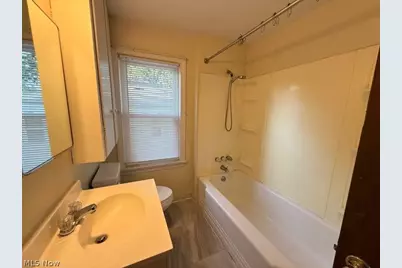 2042 13th Street SW #2, Cuyahoga Falls, OH 44223 - Photo 15