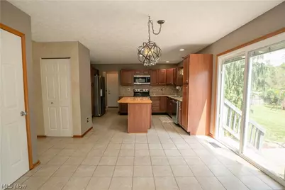 6526 Sugargrove Circle NE, Canton, OH 44721 - Photo 15