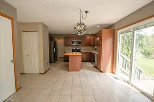 6526 Sugargrove Cir NE, Canton, OH 44721 - Photo 15