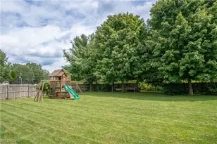 6526 Sugargrove Cir NE, Canton, OH 44721 - Photo 43