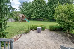 6526 Sugargrove Cir NE, Canton, OH 44721 - Photo 41