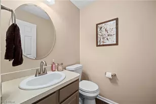 732 Oakdale Cir, Elyria, OH 44035 - Photo 13