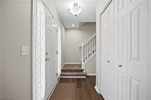 732 Oakdale Cir, Elyria, OH 44035 - Photo 3