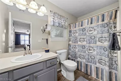 732 Oakdale Circle, Elyria, OH 44035 - Photo 29