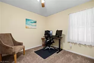 732 Oakdale Cir, Elyria, OH 44035 - Photo 23