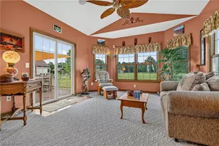9276 Columbus Rd NE, Louisville, OH 44641 - Photo 19