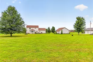 9276 Columbus Rd NE, Louisville, OH 44641 - Photo 45