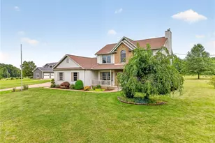 9276 Columbus Rd NE, Louisville, OH 44641 - Photo 3