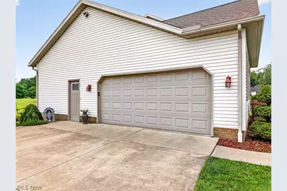 9276 Columbus Road NE, Louisville, OH 44641 - Photo 41