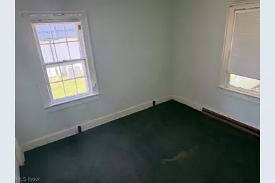 1525 Roanoke Avenue, Uhrichsville, OH 44683 - Photo 13