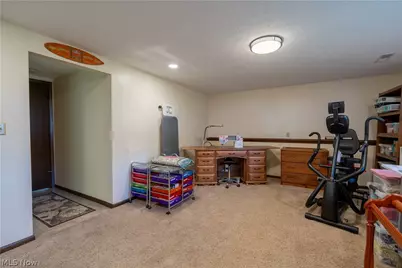 546 Fieldstone Drive, Amherst, OH 44001 - Photo 27