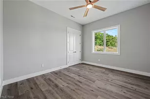 2048 Forest Dr, Eastlake, OH 44095 - Photo 35