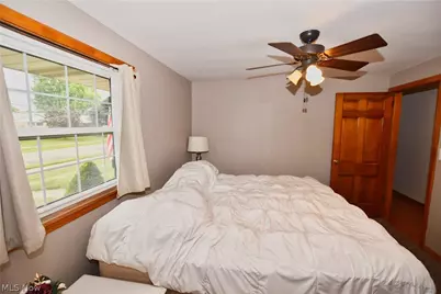 825 4th Street SW, New Philadelphia, OH 44663 - Photo 15