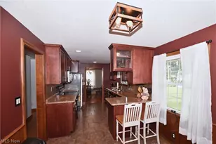 825 4th St SW, New Philadelphia, OH 44663 - Photo 13